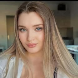 alexandra_manni