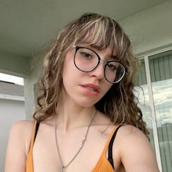 scarlet_rayzur