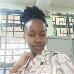 nadiahlizz