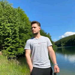 lukas_stangle
