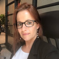 clarissa_coach