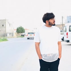 Fiverr profile picture for @rdhamza