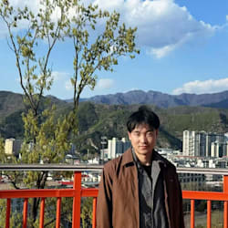 leo_exteriorviz