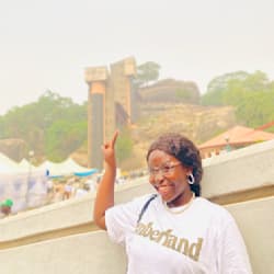queenyhemmy