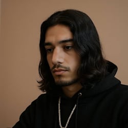 twotonguesven