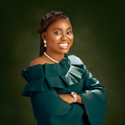 wealthylois