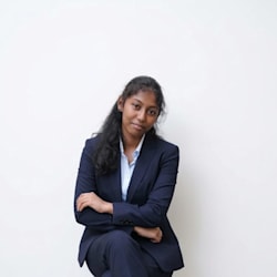 nivetha_web