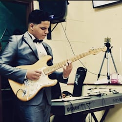 danieguitars_