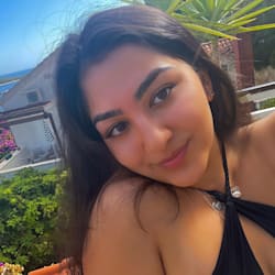 justine_leuis