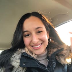 zahia_at
