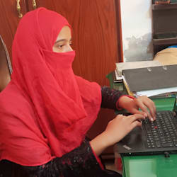 muqadas910