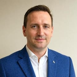 ronen_calvert