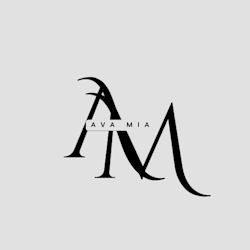 ava_mia111