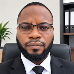 olaniyi_omobola