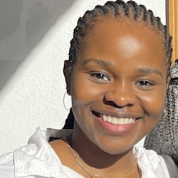 lizzie_popoola