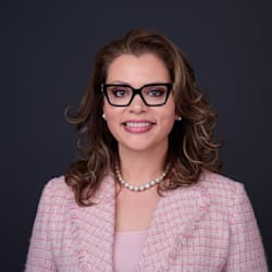 monique_busi