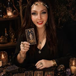 raquel_mystic