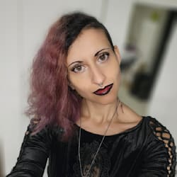 nessa_bertoglio