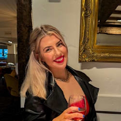 robyn_smm