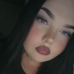 lana2808