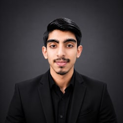 khizer_hayat1