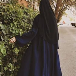 ayeshanadeem_8