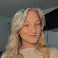 halliehalverson