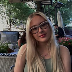 annastacia53