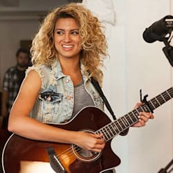 tori_kelly238