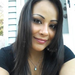 Fiverr profile picture for @ivelisse
