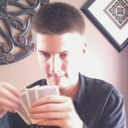 Fiverr profile picture for @vicariously