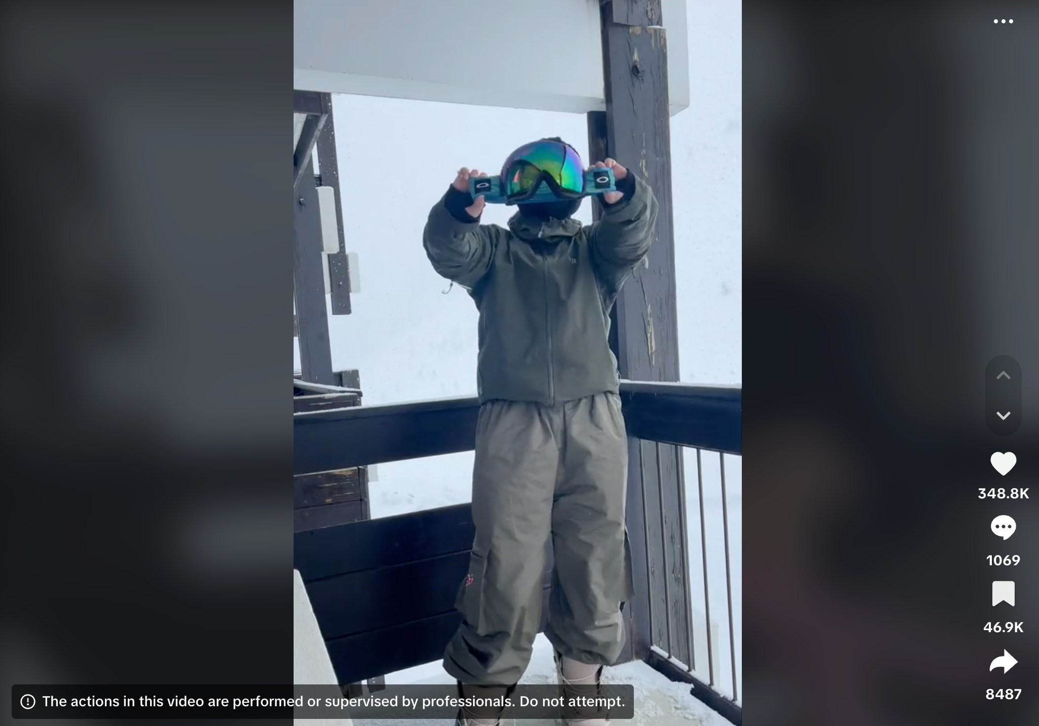 laratazmin’s TikTok snowboarding outfit video screenshot