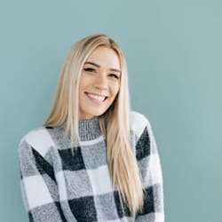 Be ultra realistic ai model,ai influencer, onlyfans, nsfw comfyui