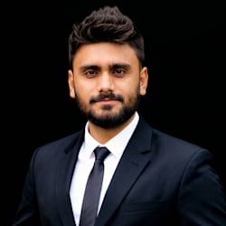zeeshan_success