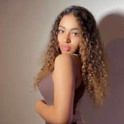 aisha_she