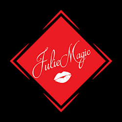 julie_magic