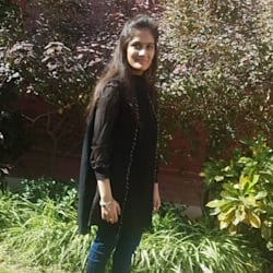 esha_naveed1