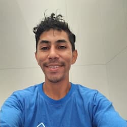 ezra_leal
