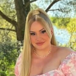 lucy_matthias