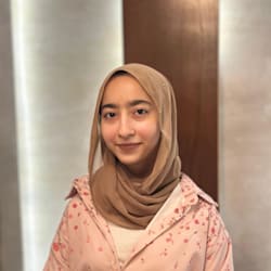 khadijanazim13