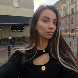 caroline_shibut