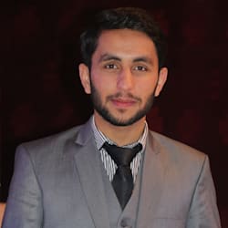mustaan