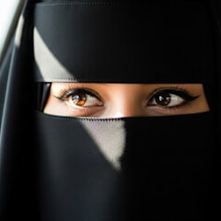 urooj_1_