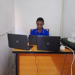 emaxxcout