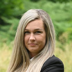 claudia_textpro