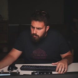 manosmamakis
