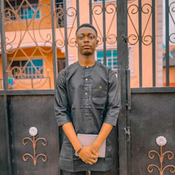 akinrinmola_