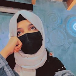 zeenat7548