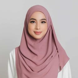 aiman_khann01