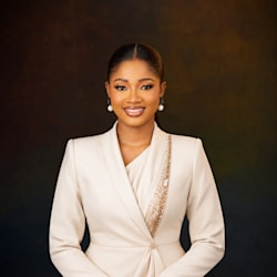 tiara_akor1